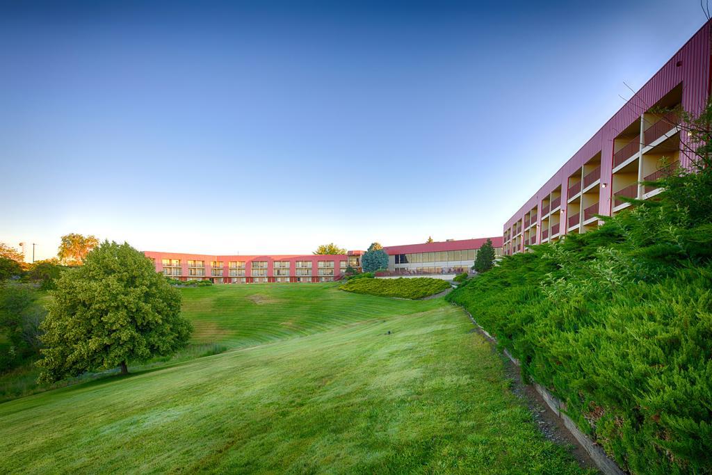 Red Lion Hotel Pendleton Exterior photo